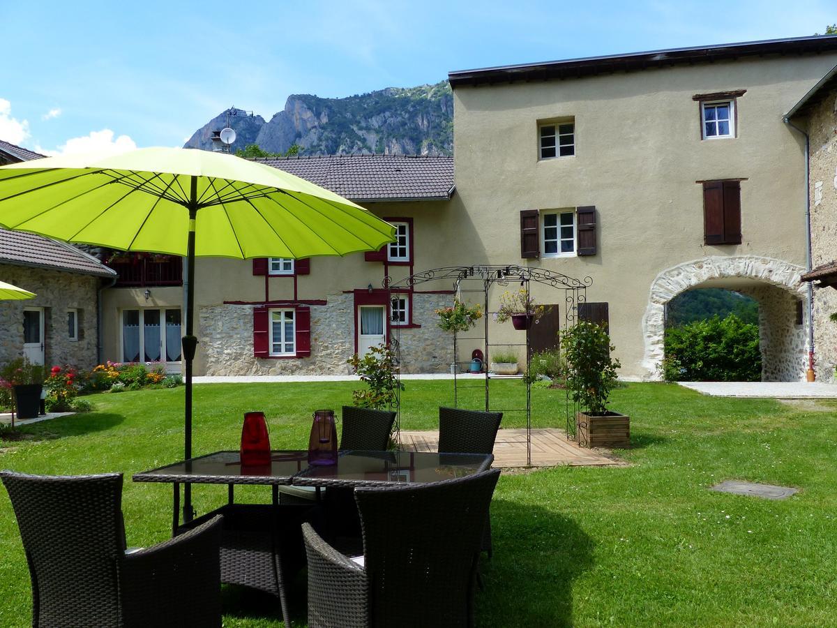 Maison D'Hotes Du Domaine Fournie Tarascon-sur-Ariege Exterior photo